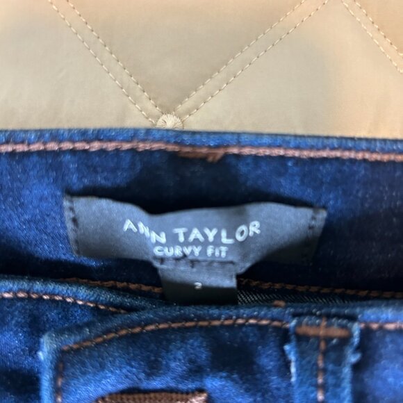 Ann Taylor High Rise Skinny Jeans - Size 2, Dark Vintage Wash - Picture 3 of 3